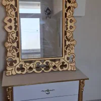 آینه و کنسول سفید طلایی
