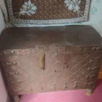 صندوقچه قدیمی|صنایع دستی و سایر لوازم تزئینی|کرج, مصباح|دیوار