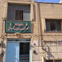 فروش منزل مسکونی ویلایی خیابان لاله شمالی|فروش خانه و ویلا|اصفهان, باتون|دیوار
