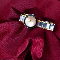 ساعت مچی زنانه والار