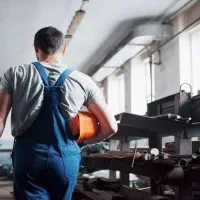 اپراتور تزریق پلاستیک - پرس کاری و فرزکار