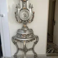 ساعت با میز