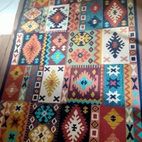 ۳ تخته فرش در حد نو|فرش|بندر انزلی, امامزاده|دیوار