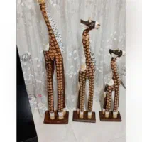مجسمه چوبی زرافه