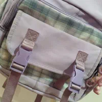 کیف مدرسه نو نو|کیف، کفش، کمربند|قم, چهل درخت‎|دیوار