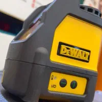 تراز لیزری دوخط نور سبز طرح جدید