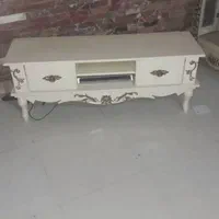 میز تی وی سالم رنگ کرم محکم