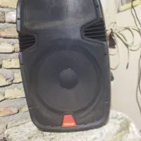 باند اسپیکر بزرگ