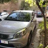رنو ساندرو اتوماتیک، مدل ۹۶|خودرو سواری و وانت|تهران, سعادت‌آباد|دیوار
