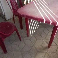 میز و صندلی پلاستیکی