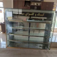 ویترین نان فانتزی  و شیرینی خشک