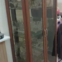 ویترین چوبی گردویی سالم|بوفه، ویترین، کنسول|فردیس, منظریه|دیوار