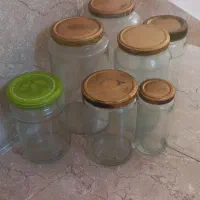 تعدادی زیاد شیشه