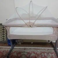 تخت کنار مادر فیکشن