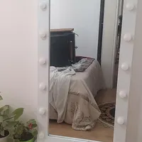 آینه قدی لامپ دار