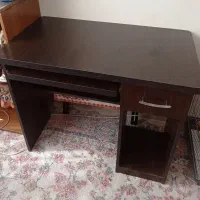 میز کامپیوتر و صندلی چرخدار