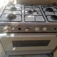 فروش اجاق‌گاز پنج شعله تمیز وسالم