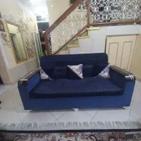 مبل سه نفره دسته چوبی