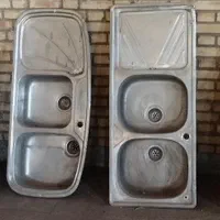 تعدادی سینک تودار. سالم