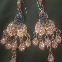 گوشواره قدیمی رنگ ثابت