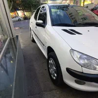 اس دیV8مدل 90