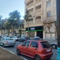 فروشنده پوشاک