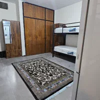 خوابگاه دخترانه هانا ، میدان ونک