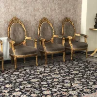 مبل سلطنتی