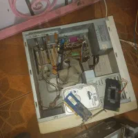 تعدادی کیس و مانیتور