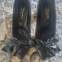 تعدا ی کیف وکفش|کیف، کفش، کمربند|اردبیل, |دیوار