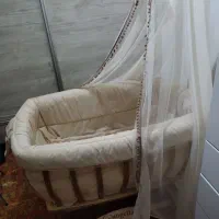 تخت گهواره ای نوزاد