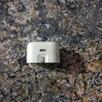 یک عدد آداپتور  آیفون