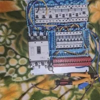 برقکشی و تعمیرات تخصصی  برد