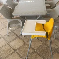 میز و صندلی در حد نو