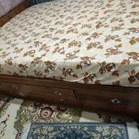 تخت دونفره نو با تشک کشو دار|تخت و سرویس خواب|رشت, چمارسرا|دیوار