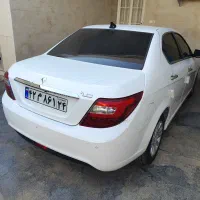 دنا 6 دنده 1404 بدون سانروف با رینگ