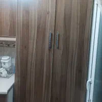 تعداد ی درب کابینت سالم به فروش می رسد