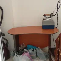 دوعددمیز کار گوشه ی