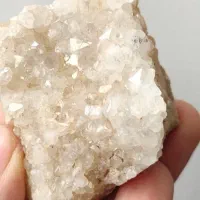 خرید و تشخیص سنگ های قیمتی شما