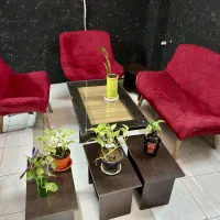 مبل ۴ نفره همراه با میز و عسلی