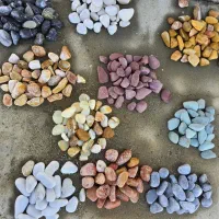 سنگ رودخانه ای سفید و رنگی سنگ صیقلی قلوه