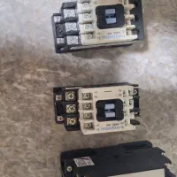 فروش ۳عدد کنتاکتور هیوندا ویک عدد کنترل اسپیلت گری|قطعات یدکی و لوازم جانبی|قشم, |دیوار