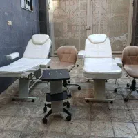 تخت فیشیال همراه با دو صندلی کنار تخت و تخته|آرایشگاه و سالنهای زیبایی|ری, دولتآباد|دیوار