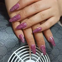 کاشت ناخن تخفیف ویژه پاییزه