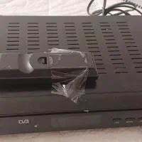 یک عدد دیجیتال و  یک عدد دیویدی