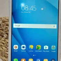 تبلت سامسونگ  همراه با جعبه (خیابان هفت تیر)|تبلت|تهران, سهروردی|دیوار