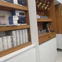 شاگرد تعمیرات موبایل و باریستا