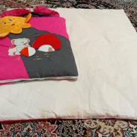 کیسه خواب نوزادی و  لحاف جفتش باهم ۲۵۰ سالمه