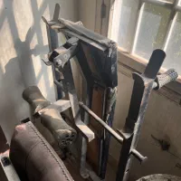 میز پرس سینه