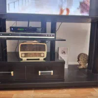 میز تلوزیون شیشه ای